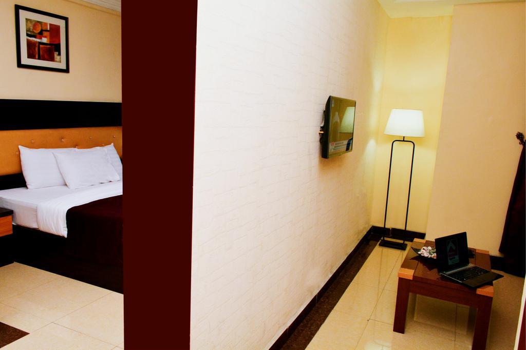 Sweet Spirit Hotel And Suites Danag - Port Harcourt Bagian luar foto